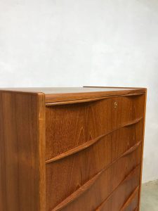 vintage midcentury modern cabinet teak Scandinavian Danish chest of drawers ladekast Deens