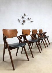 Vintage Danish design dining chairs Hovmand Olsen eetkamerstoelen