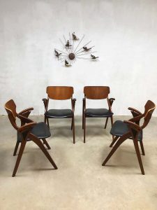 Vintage Danish design dining chairs Hovmand Olsen eetkamerstoelen