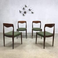 intage Danish dining table & dinner chairs, Deens design eetkamertafel & stoelen