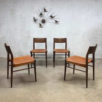 Teak & leather dining chairs eetkamer stoelen Georg Leowald voor Wilkhahn