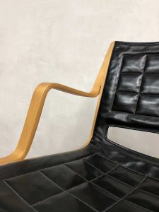 Midcentury design AX Chair by Peter Hvidt & Orla Mølgaard-Nielsen Fritz Hansen
