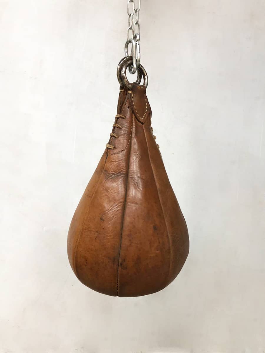 inhoudsopgave gespannen klok vintage leren boksbal boxing punching bag leather 2 | Bestwelhip
