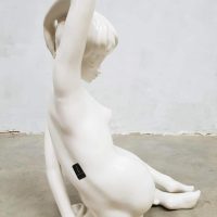vintage femme woman girl ceramic statue Cortendorf
