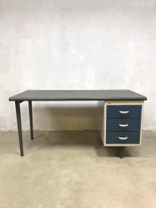 Vintage Industrial writing office desk vintage bureau industrieel Gispen Cordemeyer