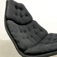 vintage lounge chair draaifauteuil Dutch design Artifort swivel chair