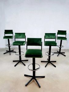 vintage industrial design barstools barkrukken green velvet