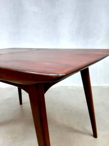 vintage design tafel table Webe Louis van Tefeffelen