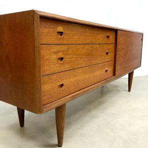 Deense wandkast wandmeubel vintage design teak dressoir cabinet lowboard