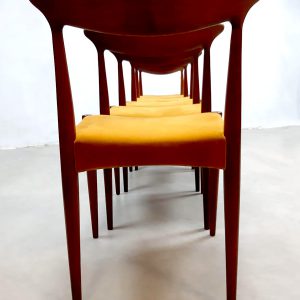 Deens design vintage Danish design Olsen Hovmand A. dinner chair eetkamerstoel