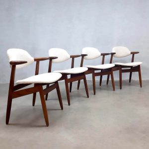 Midcentury design cowhorn dining chairs koehoorn stoelen Tijsseling