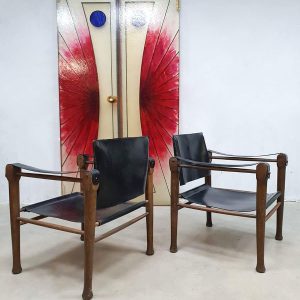 Midcentury design leather safari chairs Borge Mogensen style stoelen
