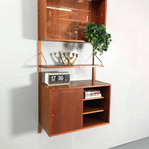 Midcentury design wall unit wandsysteem Poul Cadovius Royal system