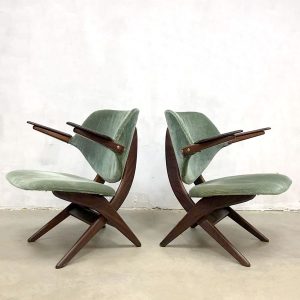 midcentury design Pelican chair fauteuil Webe