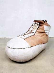 vintage design leather beanbag leren zitzak schoen De Sede Switserland