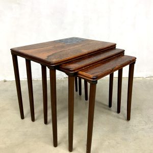 vintage deense bijzettafeltje palisander design Danish nesting tables