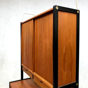 Midcentury teak houten kast Zweeds design vintage Swedish Bodafors cabinet