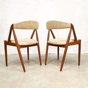 vintage eetkamerstoelen Kai Kristiansen Schou Danish design stoelen