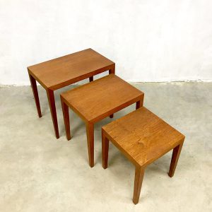 Vintage Deens Danish bijzettafeltjes Mimiset nesting tables teak wood houten midcentury set