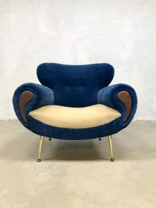 midcentury design lounge fauteuil blue velvet arm chair