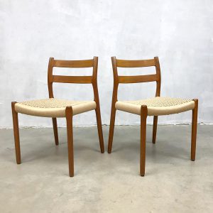 midcentury danish design dining chairs Moller eetkamerstoelen 84