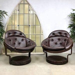 sixties seventies vintage design chairs leather madmen style