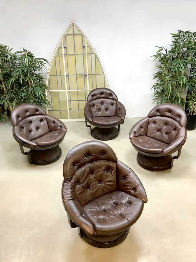 Unique leather Space Age vintage design lounge chairs