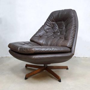 Bovenkamp Madsen Schübell vintage Midcentury design leather lounge chair swivel