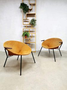 Vintage Danish design balloon chairs lounge fauteuils Hans Olsen Lea