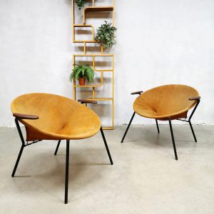 Vintage Danish design balloon chairs lounge fauteuils Hans Olsen Lea