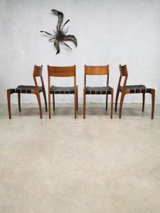 Vintage danish design dining chairs eetkamer stoelen deens