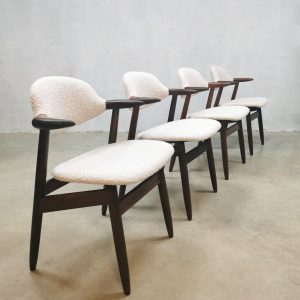 Midcentury design cowhorn dining chairs koehoorn stoelen Tijsseling