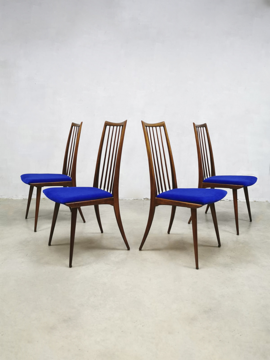 grootmoeder Als reactie op de verwennen Vintage Danish spindle back dining chairs spijlen eetkamerstoelen Royal  blue | Bestwelhip