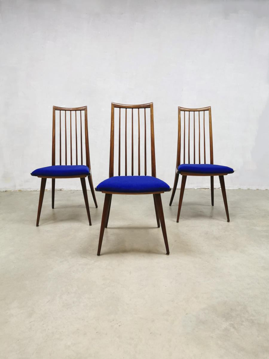bijtend Antagonist Leninisme Vintage Danish spindle back dining chairs spijlen eetkamerstoelen Royal  blue | Bestwelhip