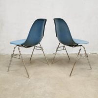 Vitra vintage shell fiberglass Eames chair Miller Herman chair