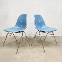 Herman Miller vintage shell chair Eames fiberglass