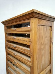 chest of drawers ladekast robuust industrieel patina antiek antique