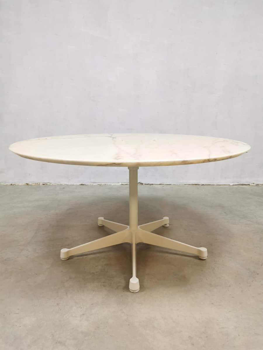 media uitvegen Noord Amerika Vintage marble coffee table marmeren salontafel Vitra Eames | Bestwelhip