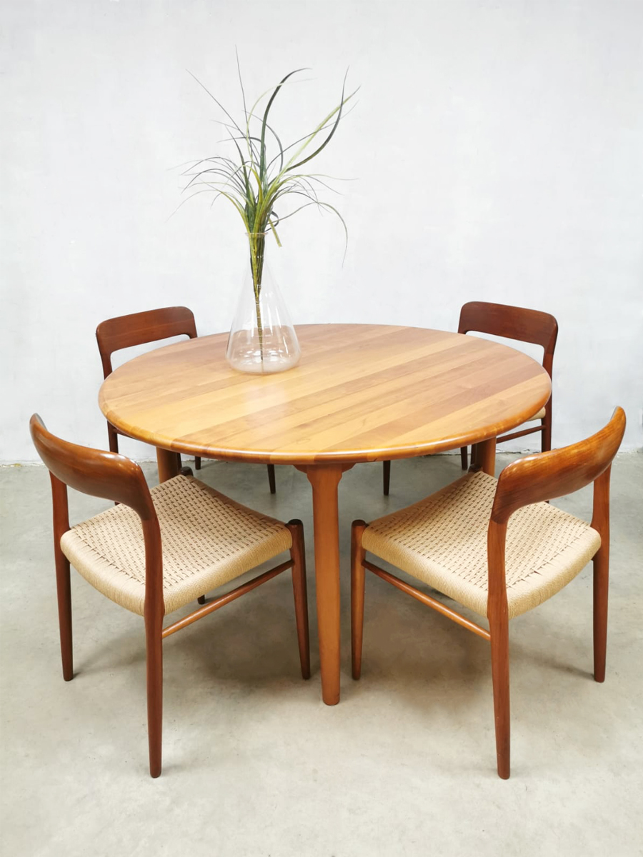 Vintage dining table eetkamertafel Niels O Møller Gudme Mobelfabrik