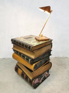 stacked book table bijzettafel art deco stijl