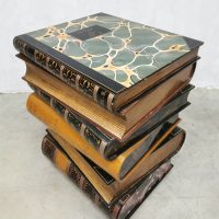 history of art stacked books bijzettafel
