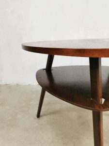 Bijzettafel vintage tafel coffee table Drevopodnik Holešov