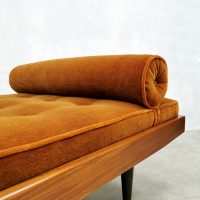 midcentury design sofa Italian design ligbed