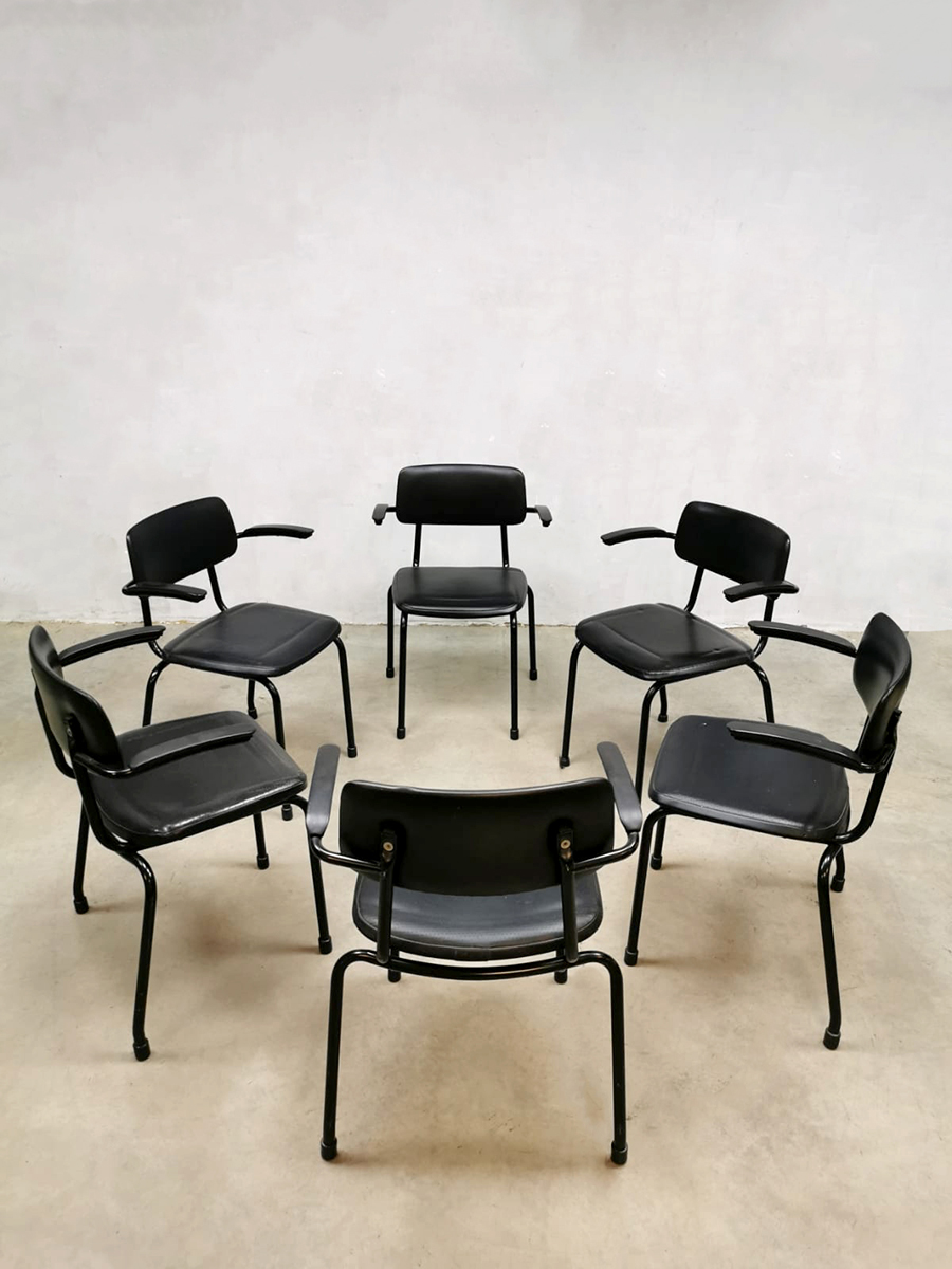 Vintage Dutch design chairs Friso Kramer stapelstoelen