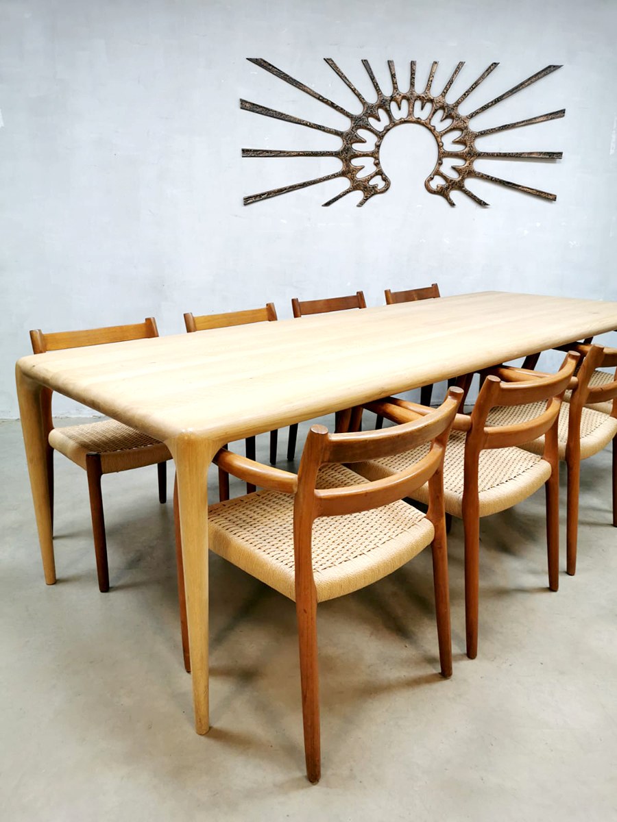vergaan Bijzettafeltje stil Vintage Czech design Latus dining table eetkamertafel Artisan | Bestwelhip