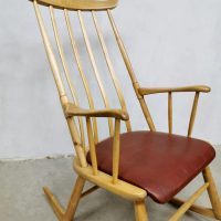 Vintage Danish design spindle back rocking chair schommelstoel