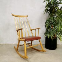 Vintage Danish spindle back rocking chair schommelstoel Farstrup Møbler