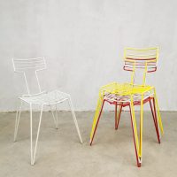 Eighties vintage metal wire chairs metalen draad stoelen 'Color blocking'