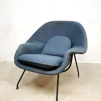 Ottoman fauteuil Eero Saarinen eay chair fifties Knoll vintage design Womb baarmoederstoel hocker