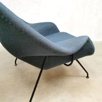 Midcentury baarmoeder stoel Eero Saarinen fifties sixties Knoll whomb fauteul easy chair Womb vintage